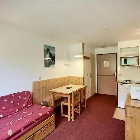 Au Pied Des Pistes, 2 Pieces Pour 4 Pers, Parking Gratuit, Wi-fi, Les Menuires - Fr-1-178-6 Apartment