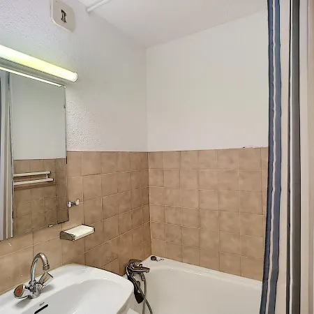 Apartment Au Pied Des Pistes, 2 Pieces Pour 4 Pers, Parking Gratuit, Wi-fi, Les Menuires - Fr-1-178-6